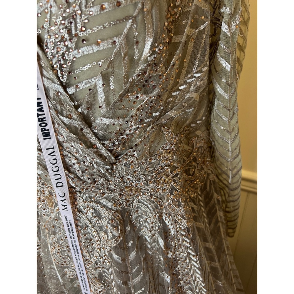 Mac Duggal Chevron Sequin Lace Long Sleeve Gown Taupe Gold Formal A Line size 16 - Picture 12 of 16